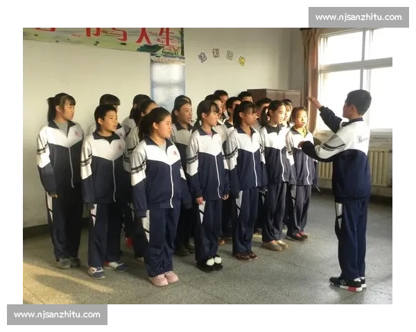 二年级学生参加合唱比赛的精彩瞬间与感想 二年级学生参加合唱比赛的精彩瞬间与感想